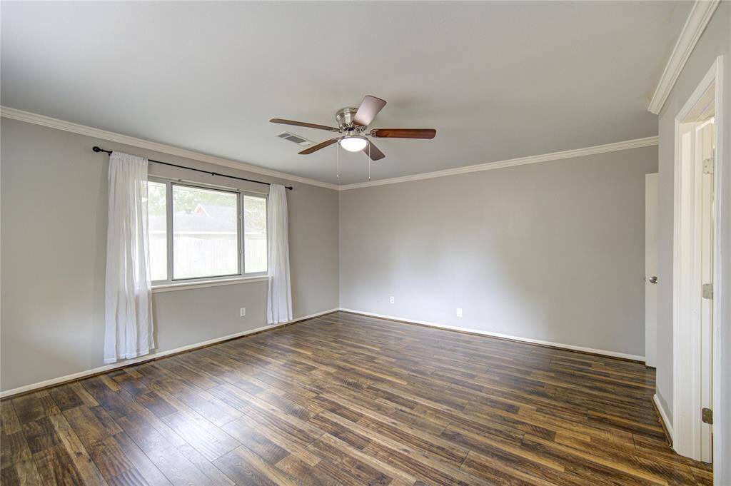 Alt view of primary bedroom