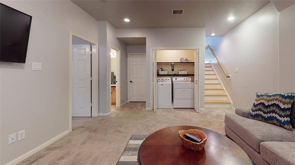 studio or game room