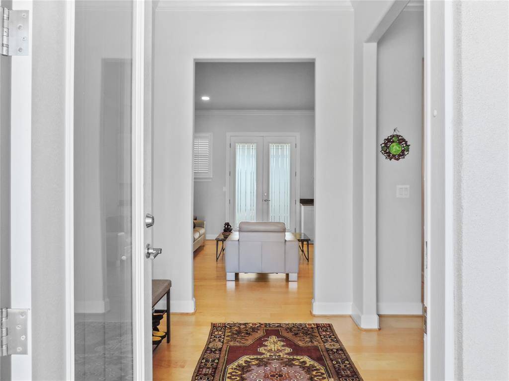 Inviting Entrance to 236 Bentwood Dr