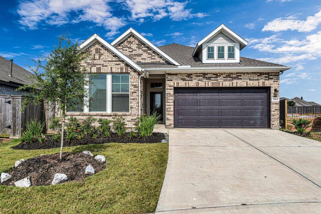 Welcome home to 2410 Blazing Star, an exquisite property nestled in the highly sought-after community of Jordan Ranch, boasting award-winning schools. This beautiful home features 4 bedrooms, 3 full baths, home office and a 2-car garage.