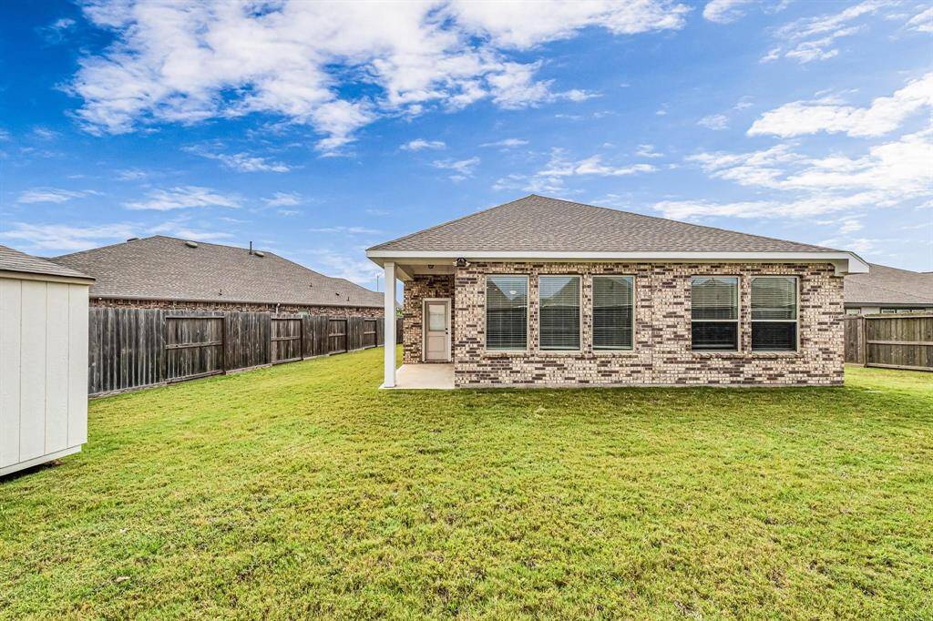 Here's another view showcasing the expansive size of the yard.