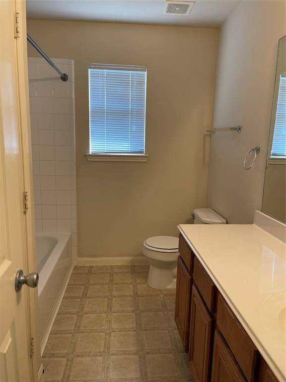 2nd bathroom