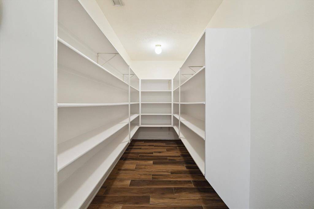 Oversized Walk in Pantry