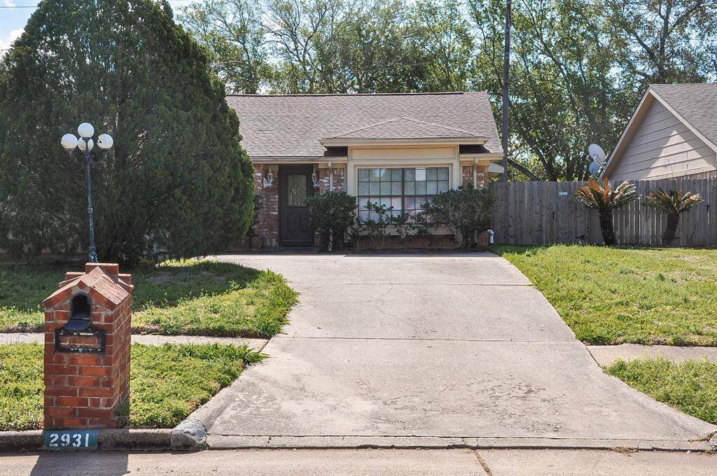 Beautiful 1 story home in Colony Bend