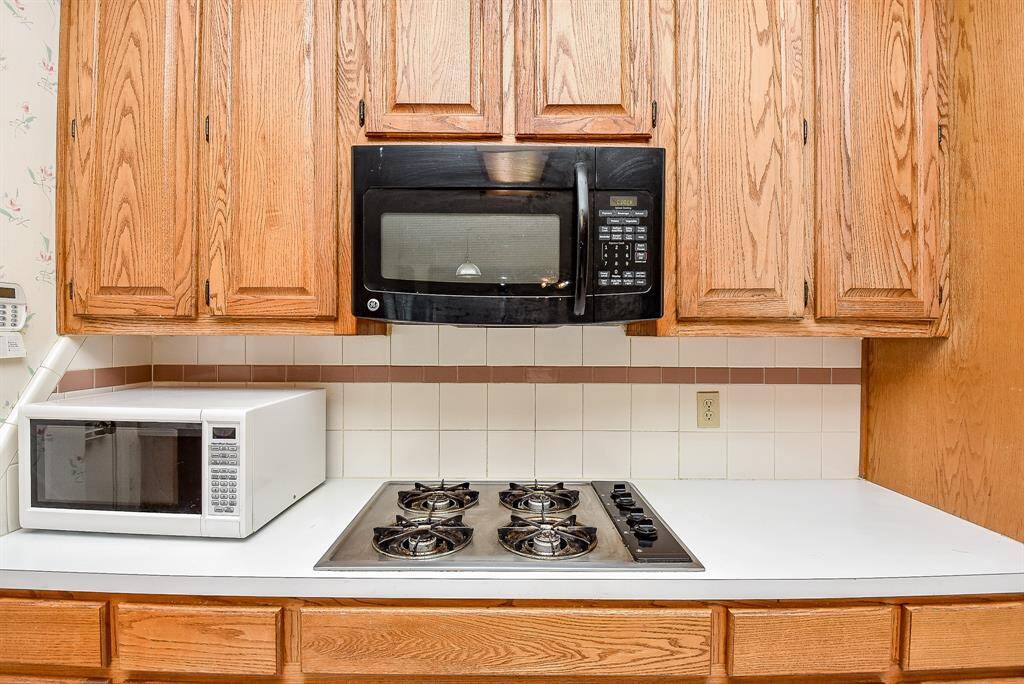Gas cooktop to prepare those delicious meals