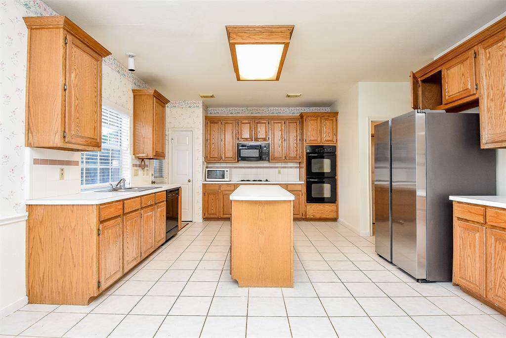 Refrigerator included