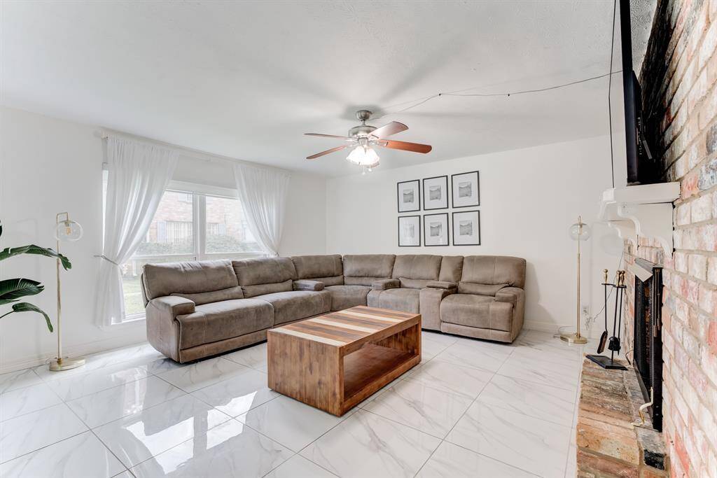 Large Living Room
