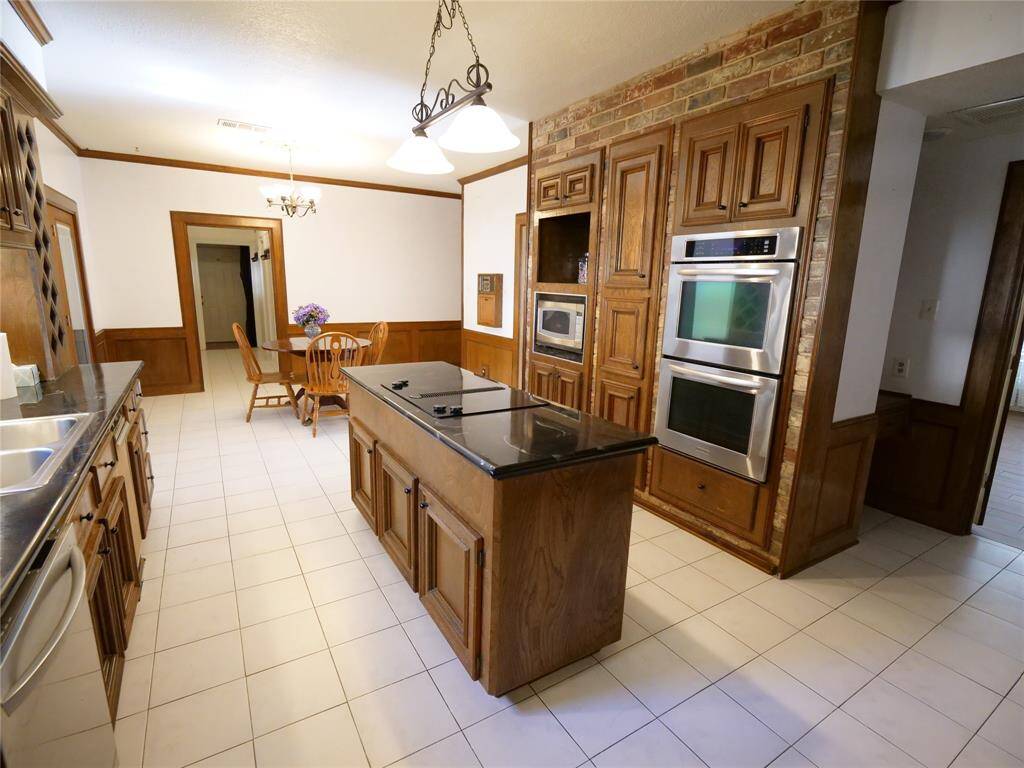Another view of the kitchen