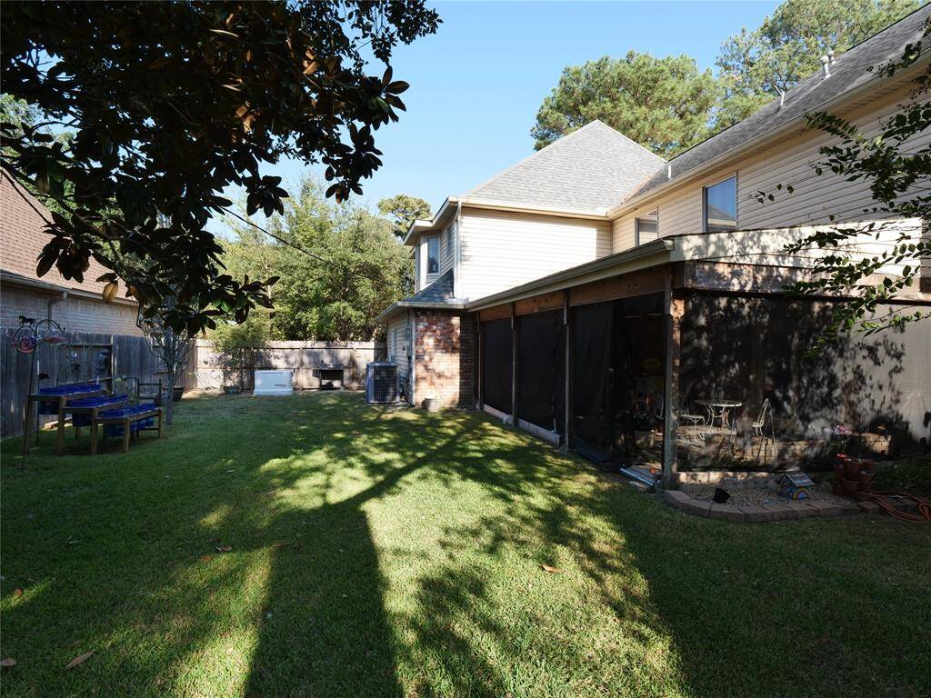 Spacious backyard