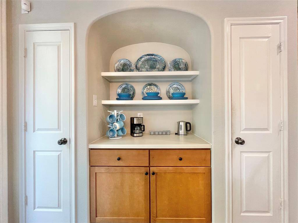 Double Pantries!!!