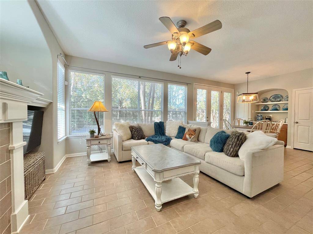 Huge Family room