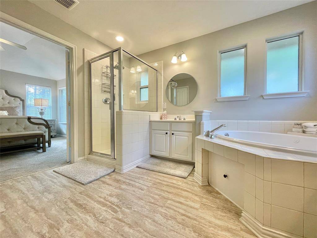 Parents Bathroom