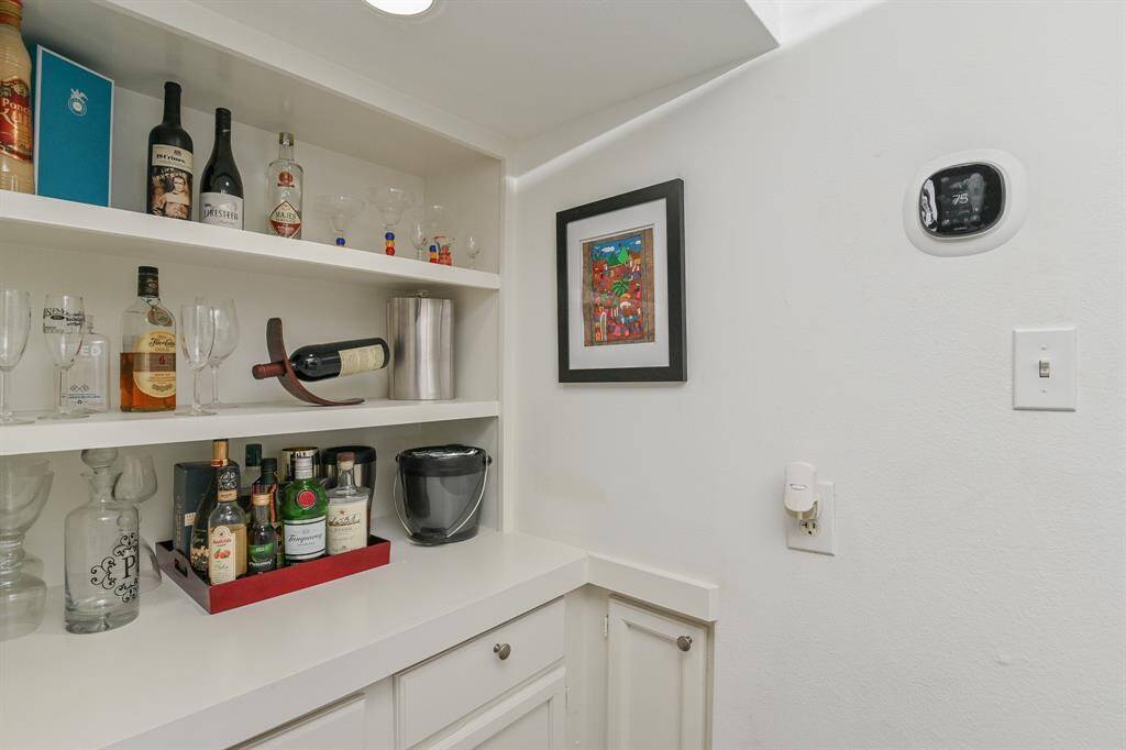 Butler's pantry is located off of dining room.