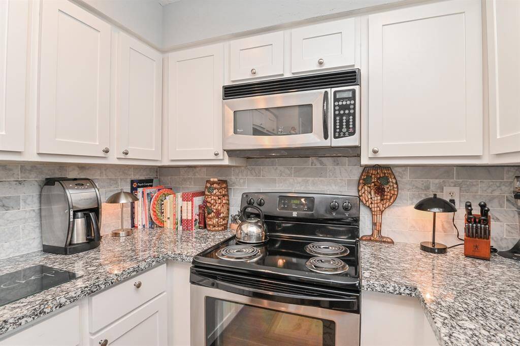 This kitchen has plenty of storage and counter space.