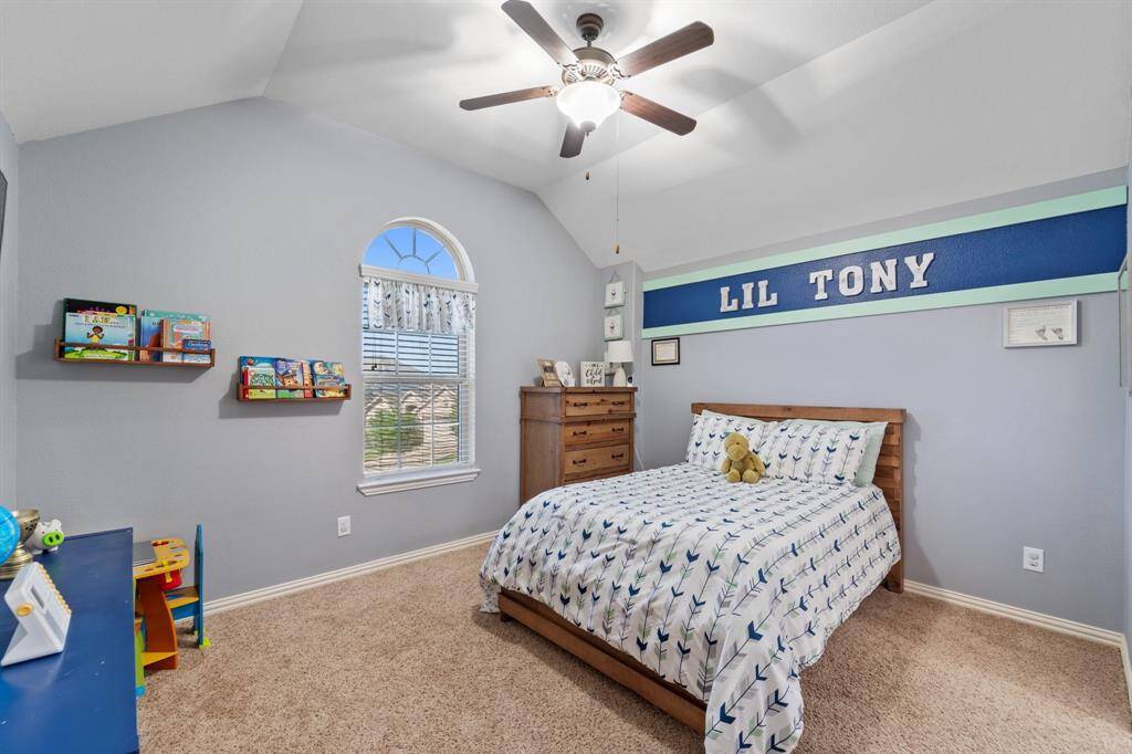 Upstairs Bedroom 2