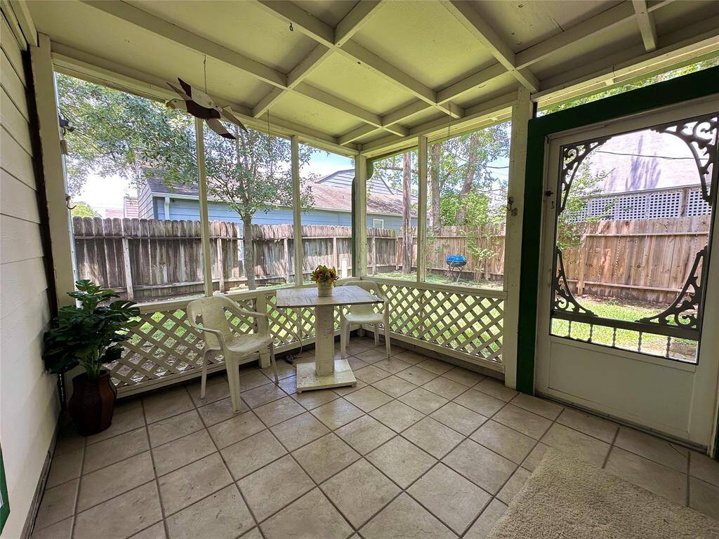 Screened Sunroom