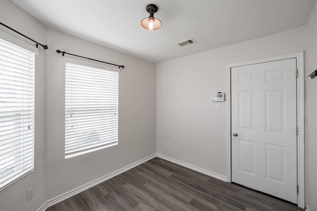 Breakfast Room/ Bonus Room