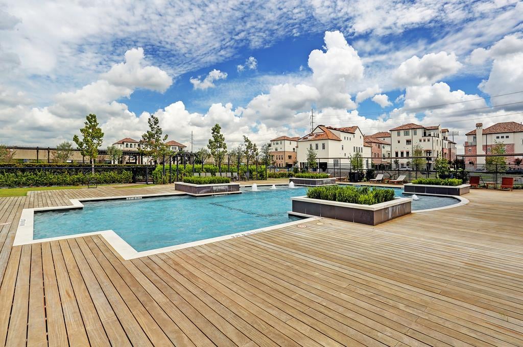 gated community homes for sale in houston tx